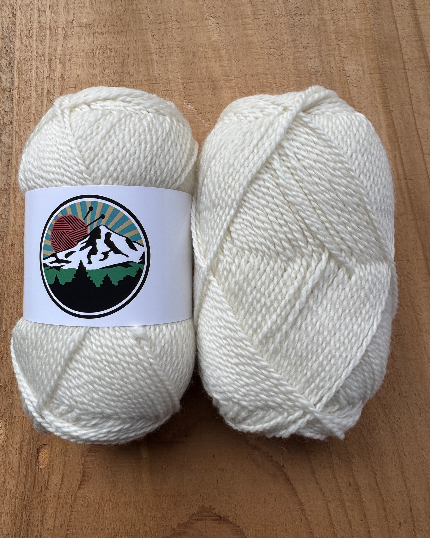ποΈ Creamy Dream β Fingering Weight Merino Yarn β 50g