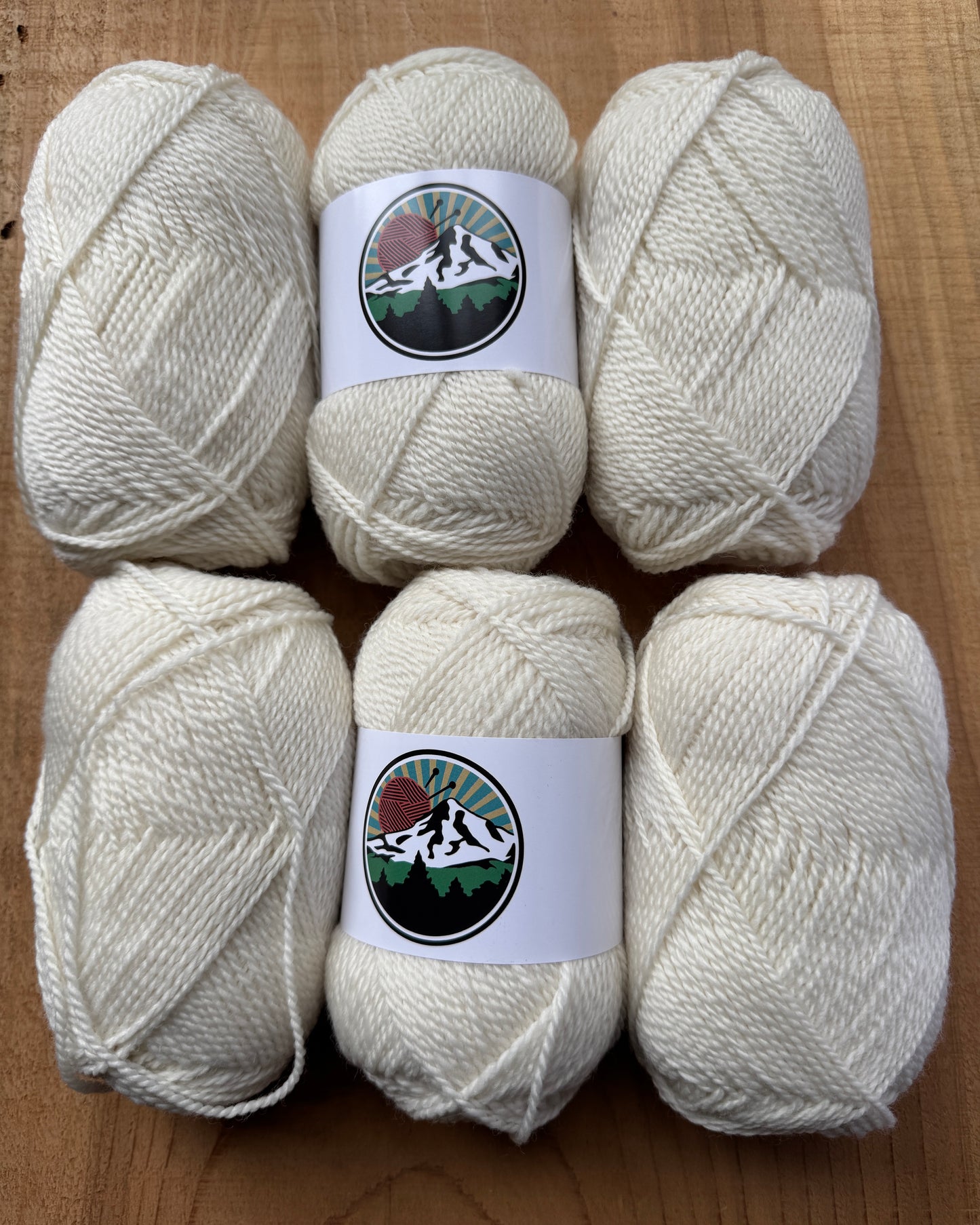 ποΈ Creamy Dream β Fingering Weight Merino Yarn β 50g