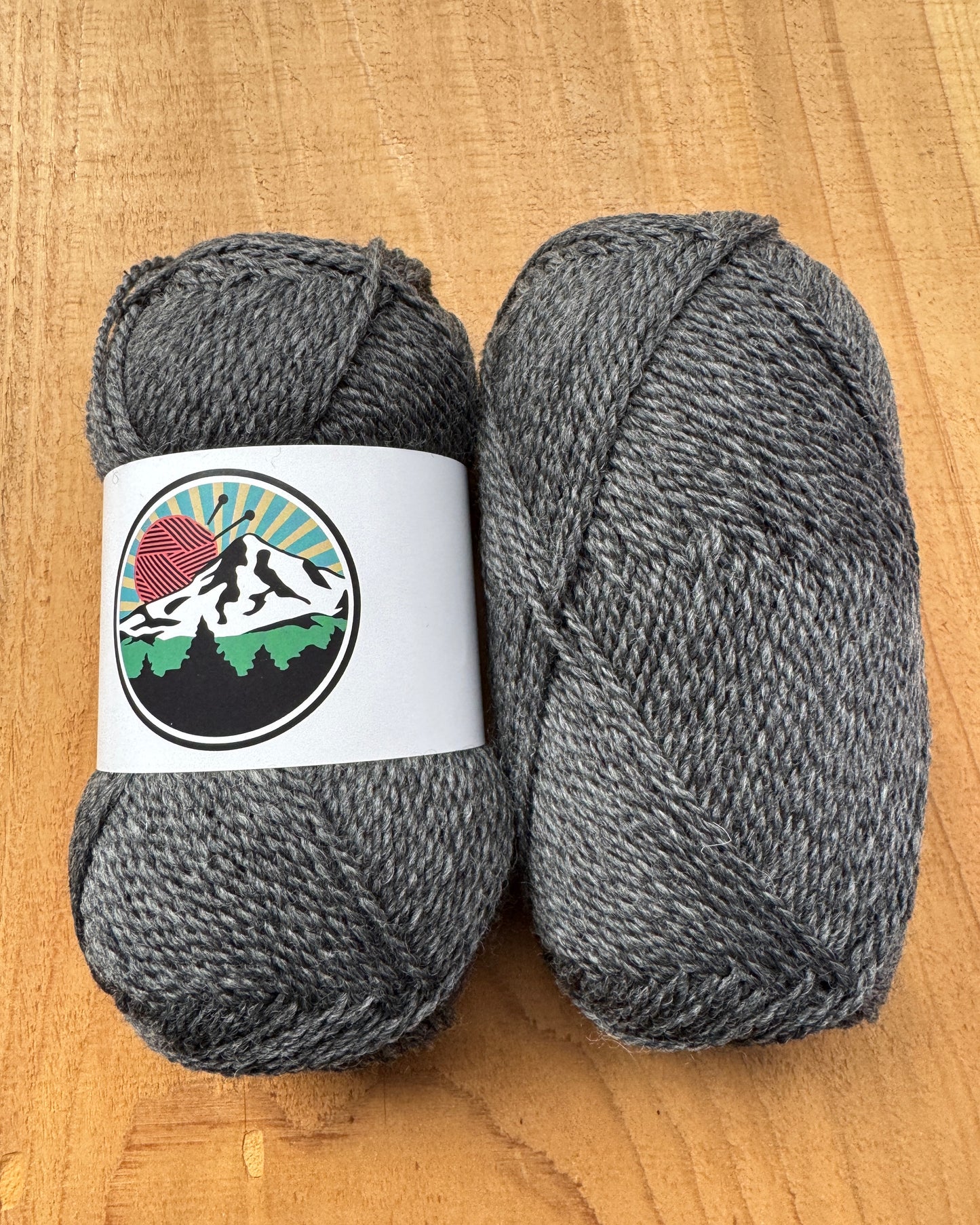 🖤 Ash Heather – 100% Merino Fingering Weight Yarn 🖤 191 yds | 50g | 2-ply | Non-mulesed wool