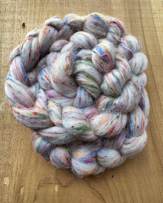 Witchlight – 4 oz Tweed Texture Roving