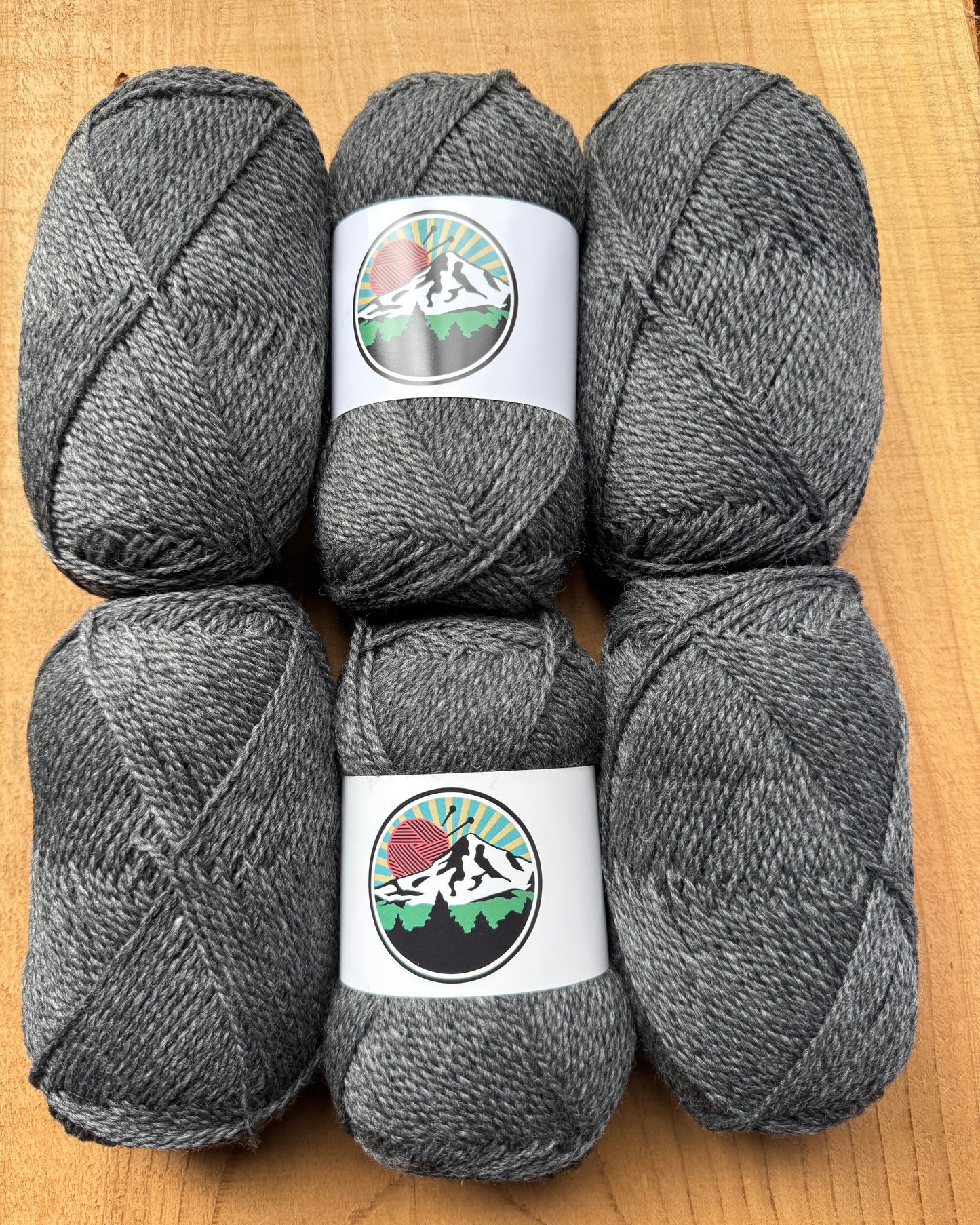 🖤 Ash Heather – 100% Merino Fingering Weight Yarn 🖤 191 yds | 50g | 2-ply | Non-mulesed wool